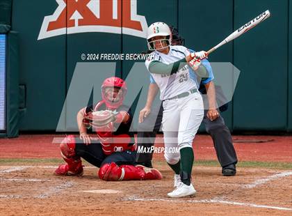 Thumbnail 1 in Melissa vs. Harlingen South (UIL 5A Softball Final) photogallery.