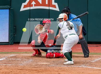 Thumbnail 2 in Melissa vs. Harlingen South (UIL 5A Softball Final) photogallery.