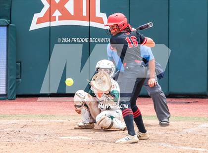 Thumbnail 1 in Melissa vs. Harlingen South (UIL 5A Softball Final) photogallery.