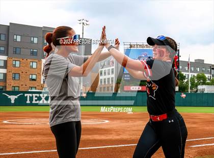 Thumbnail 2 in Melissa vs. Harlingen South (UIL 5A Softball Final) photogallery.