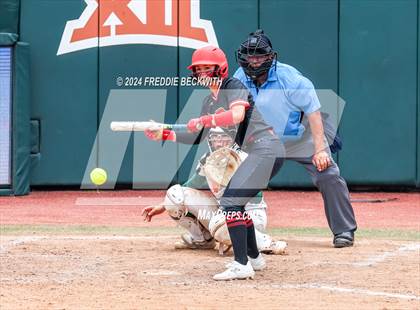 Thumbnail 1 in Melissa vs. Harlingen South (UIL 5A Softball Final) photogallery.