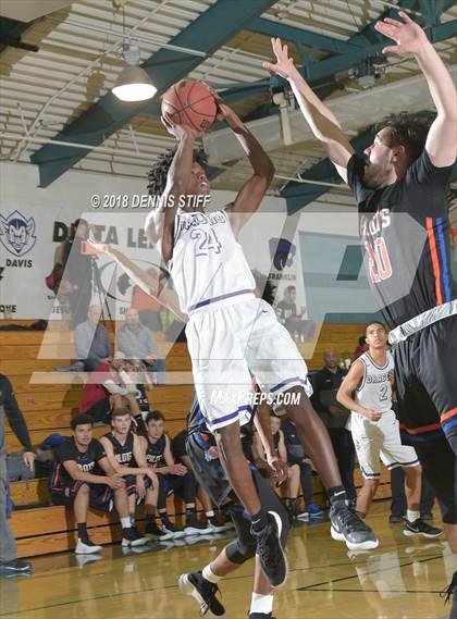 Thumbnail 2 in Sacramento vs. St. Joseph Notre Dame (Adidas Challenge) photogallery.