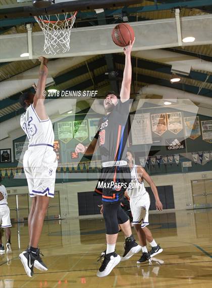 Thumbnail 2 in Sacramento vs. St. Joseph Notre Dame (Adidas Challenge) photogallery.
