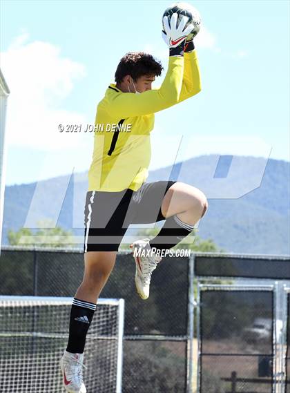 Thumbnail 3 in St. Michael's vs. Robertson photogallery.