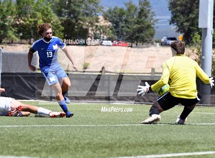 Thumbnail 3 in St. Michael's vs. Robertson photogallery.