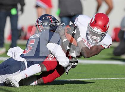 Thumbnail 1 in North Shore @ Tompkins (UIL 6A Division 1 Regional Playoff) photogallery.