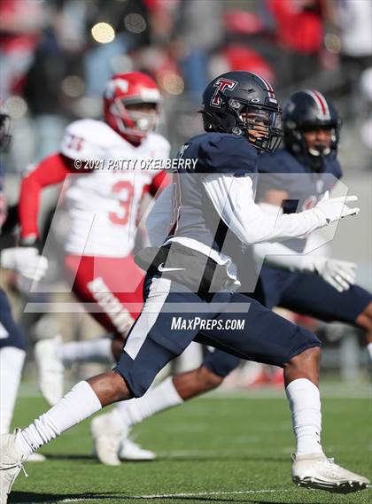 Thumbnail 2 in North Shore @ Tompkins (UIL 6A Division 1 Regional Playoff) photogallery.