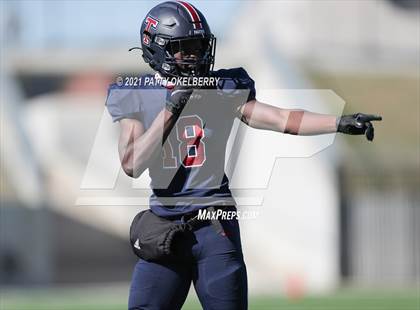 Thumbnail 3 in North Shore @ Tompkins (UIL 6A Division 1 Regional Playoff) photogallery.