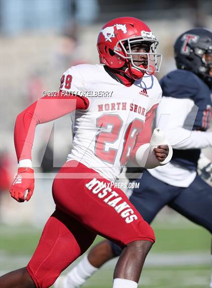 Thumbnail 1 in North Shore @ Tompkins (UIL 6A Division 1 Regional Playoff) photogallery.
