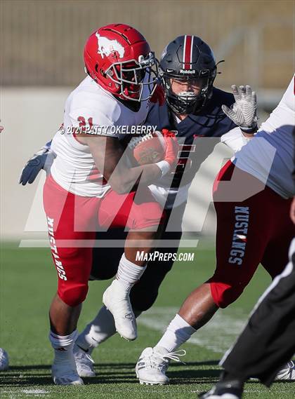 Thumbnail 2 in North Shore @ Tompkins (UIL 6A Division 1 Regional Playoff) photogallery.