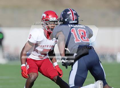 Thumbnail 3 in North Shore @ Tompkins (UIL 6A Division 1 Regional Playoff) photogallery.
