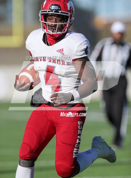 Thumbnail 2 in North Shore @ Tompkins (UIL 6A Division 1 Regional Playoff) photogallery.