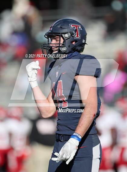 Thumbnail 1 in North Shore @ Tompkins (UIL 6A Division 1 Regional Playoff) photogallery.