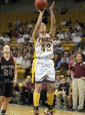 Thumbnail 3 in Silver Creek vs Pueblo East (4A Final Four) photogallery.