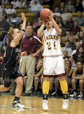 Thumbnail 3 in Silver Creek vs Pueblo East (4A Final Four) photogallery.