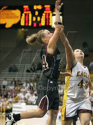 Thumbnail 2 in Silver Creek vs Pueblo East (4A Final Four) photogallery.
