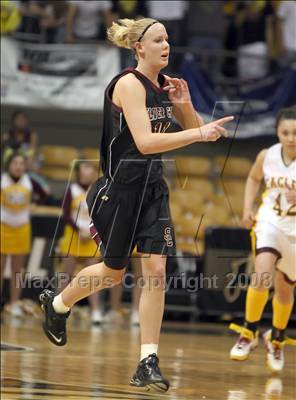 Thumbnail 3 in Silver Creek vs Pueblo East (4A Final Four) photogallery.