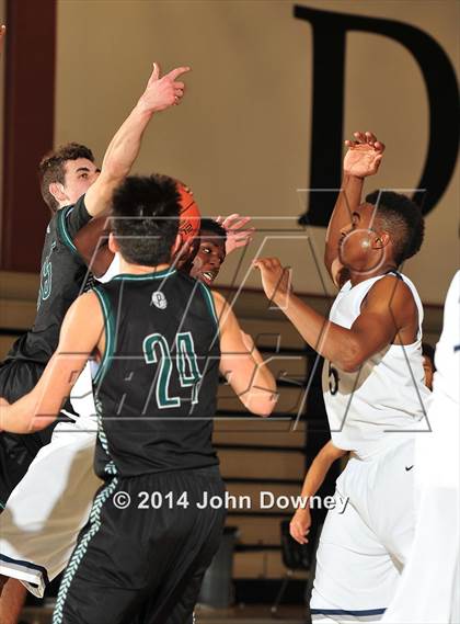 Thumbnail 1 in Silverado vs. Ponderosa (MaxPreps Holiday Classic) photogallery.