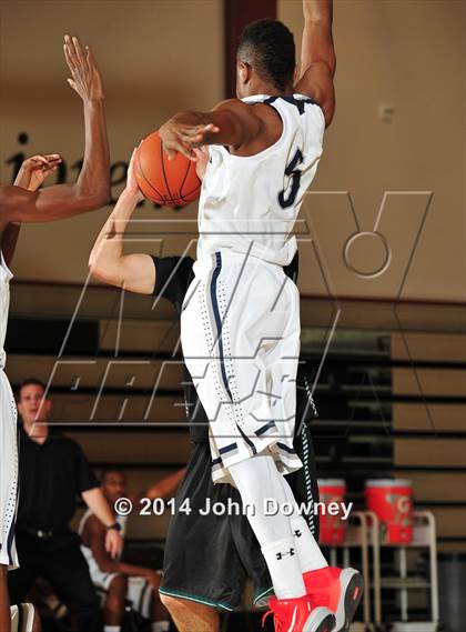 Thumbnail 3 in Silverado vs. Ponderosa (MaxPreps Holiday Classic) photogallery.