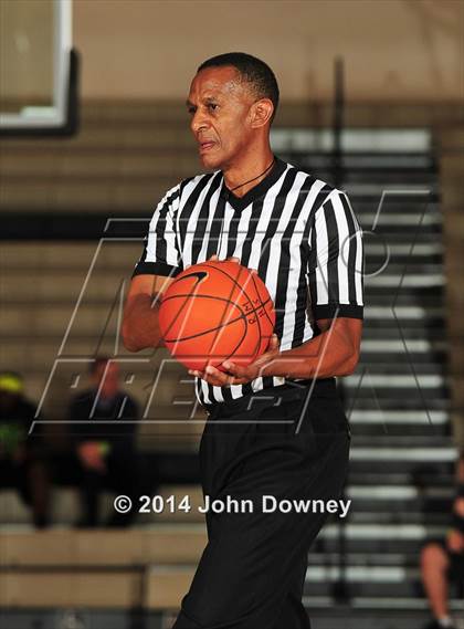 Thumbnail 2 in Silverado vs. Ponderosa (MaxPreps Holiday Classic) photogallery.