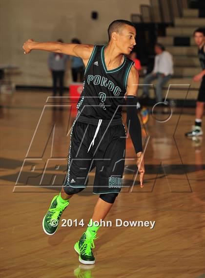 Thumbnail 3 in Silverado vs. Ponderosa (MaxPreps Holiday Classic) photogallery.