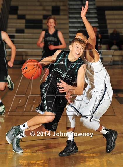 Thumbnail 3 in Silverado vs. Ponderosa (MaxPreps Holiday Classic) photogallery.