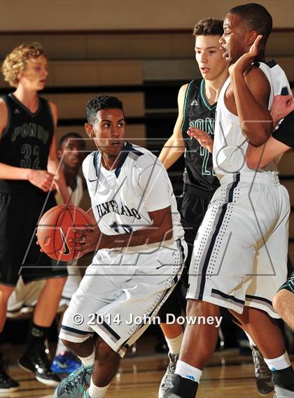Thumbnail 2 in Silverado vs. Ponderosa (MaxPreps Holiday Classic) photogallery.