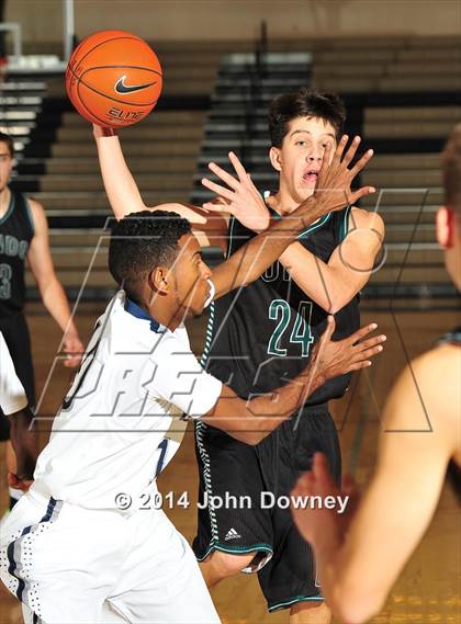 Thumbnail 3 in Silverado vs. Ponderosa (MaxPreps Holiday Classic) photogallery.