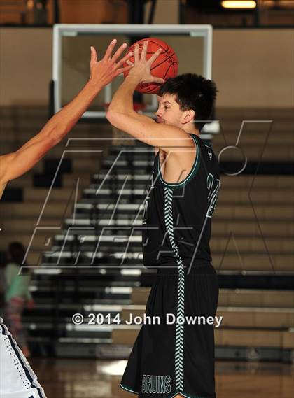 Thumbnail 1 in Silverado vs. Ponderosa (MaxPreps Holiday Classic) photogallery.