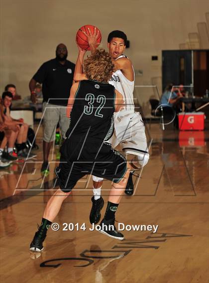 Thumbnail 1 in Silverado vs. Ponderosa (MaxPreps Holiday Classic) photogallery.
