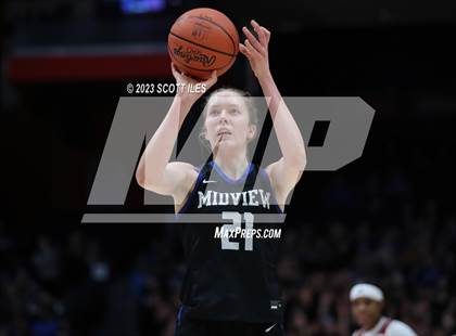 Thumbnail 3 in Midview vs Princeton (OHSAA D1 State Semifinal) photogallery.