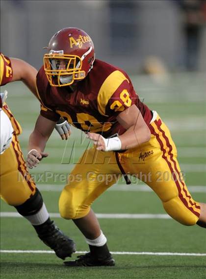 Thumbnail 1 in Santiago vs. Esperanza photogallery.