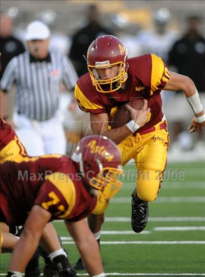Thumbnail 1 in Santiago vs. Esperanza photogallery.