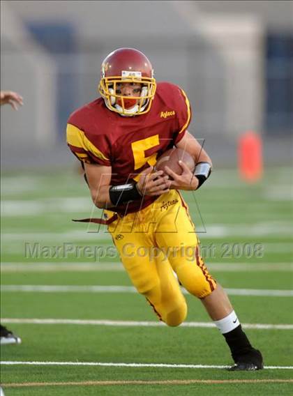 Thumbnail 2 in Santiago vs. Esperanza photogallery.