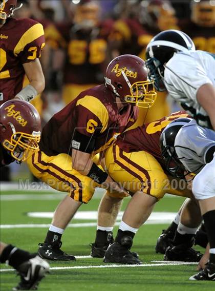 Thumbnail 3 in Santiago vs. Esperanza photogallery.