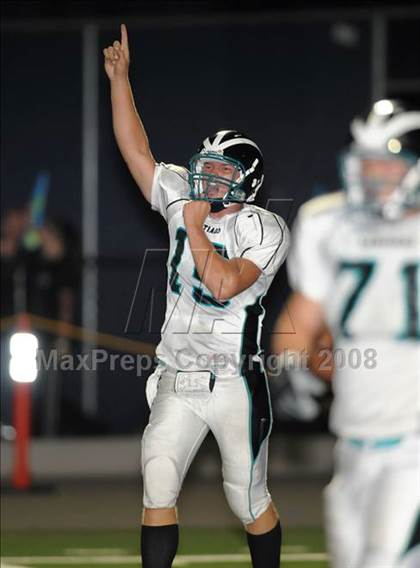 Thumbnail 1 in Santiago vs. Esperanza photogallery.