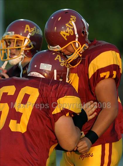 Thumbnail 2 in Santiago vs. Esperanza photogallery.