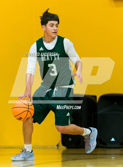 Thumbnail 3 in Beatty @ Battle Mountain (Serpent Classic) photogallery.