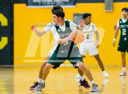 Thumbnail 1 in Beatty @ Battle Mountain (Serpent Classic) photogallery.