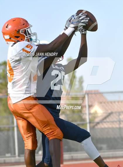 Thumbnail 2 in FR: Bishop Gorman @ Liberty photogallery.