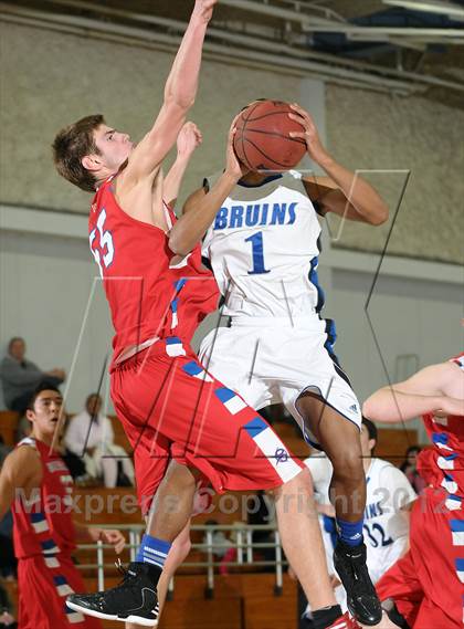 Thumbnail 3 in Buchanan vs. Bear Creek (Bruins Shoot-Out) photogallery.