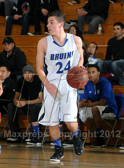 Thumbnail 2 in Buchanan vs. Bear Creek (Bruins Shoot-Out) photogallery.