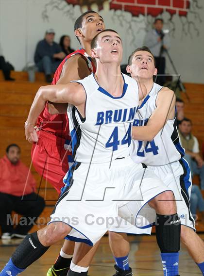 Thumbnail 2 in Buchanan vs. Bear Creek (Bruins Shoot-Out) photogallery.