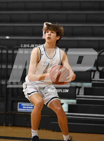 Thumbnail 2 in Hendrickson @ Vandegrift photogallery.