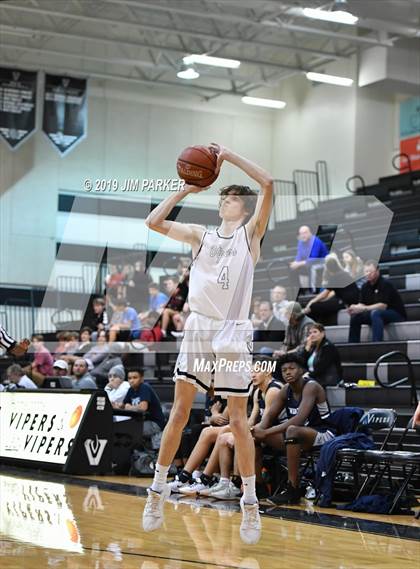 Thumbnail 2 in Hendrickson @ Vandegrift photogallery.