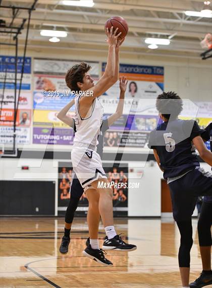 Thumbnail 1 in Hendrickson @ Vandegrift photogallery.