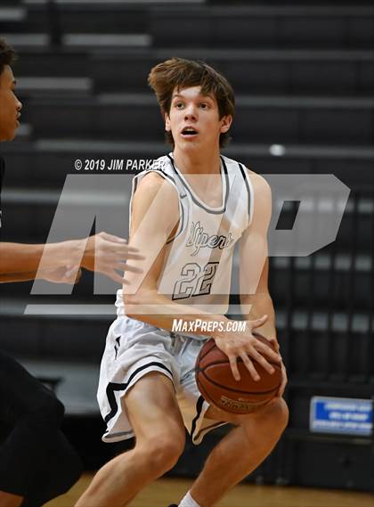 Thumbnail 2 in Hendrickson @ Vandegrift photogallery.