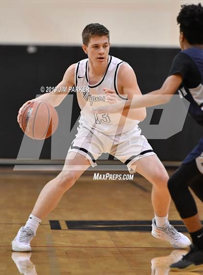 Thumbnail 2 in Hendrickson @ Vandegrift photogallery.