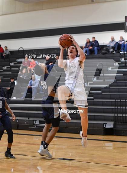 Thumbnail 3 in Hendrickson @ Vandegrift photogallery.