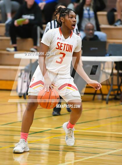 Thumbnail 1 in Elizabeth Seton vs. Fremont (Nike Tournament of Champions)  photogallery.